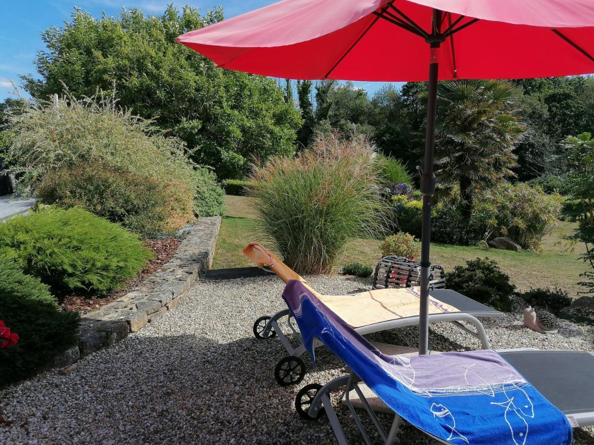 Les Terrasses Du Ris Bed and Breakfast Douarnenez Exteriör bild