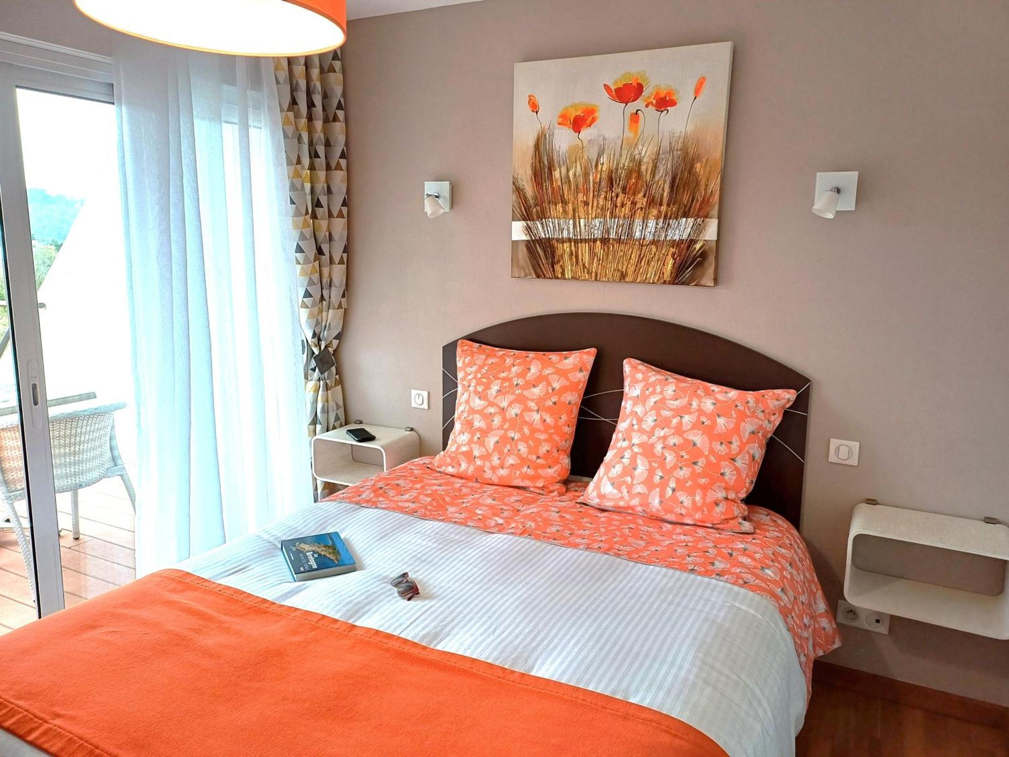 Les Terrasses Du Ris Bed and Breakfast Douarnenez Exteriör bild