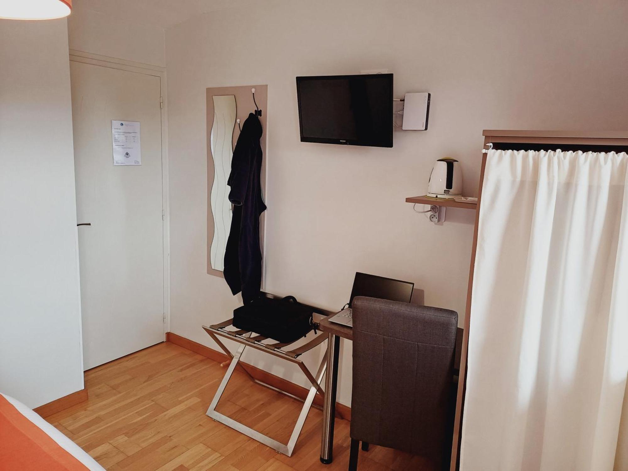 Les Terrasses Du Ris Bed and Breakfast Douarnenez Exteriör bild