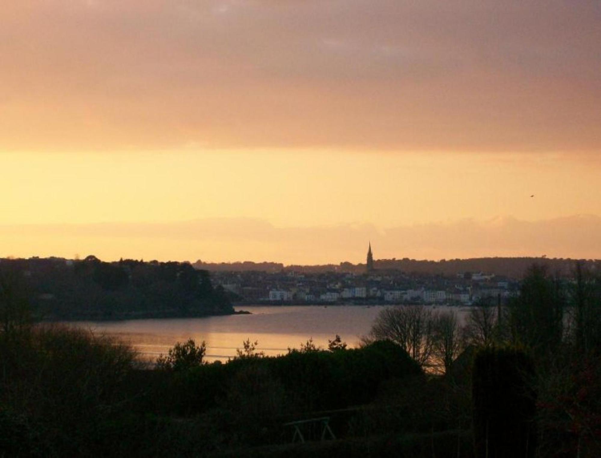 Les Terrasses Du Ris Bed and Breakfast Douarnenez Exteriör bild
